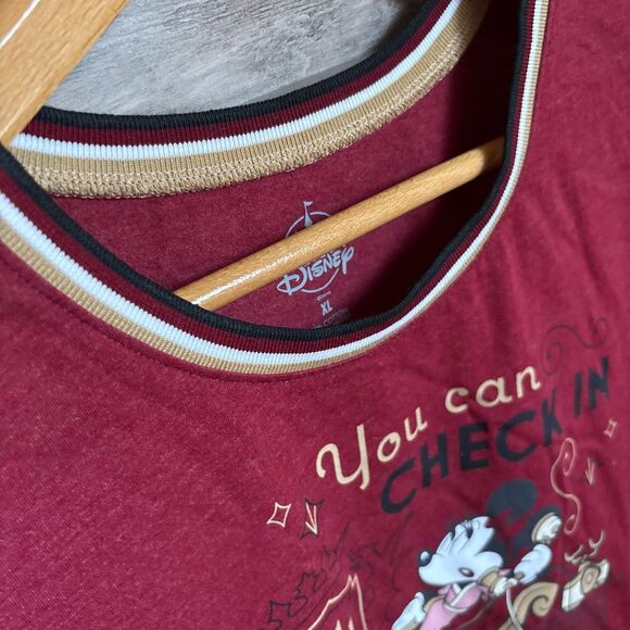 Disney World Hollywood Tower Hotel Tower of Terror Minnie Mouse T-shirt Women's - Picture 5 of 7